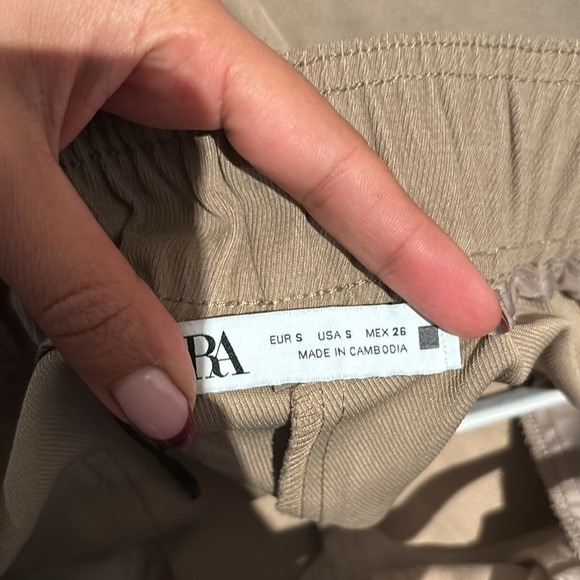 Zara Corduroy Suede Joggers - Picture 2 of 3